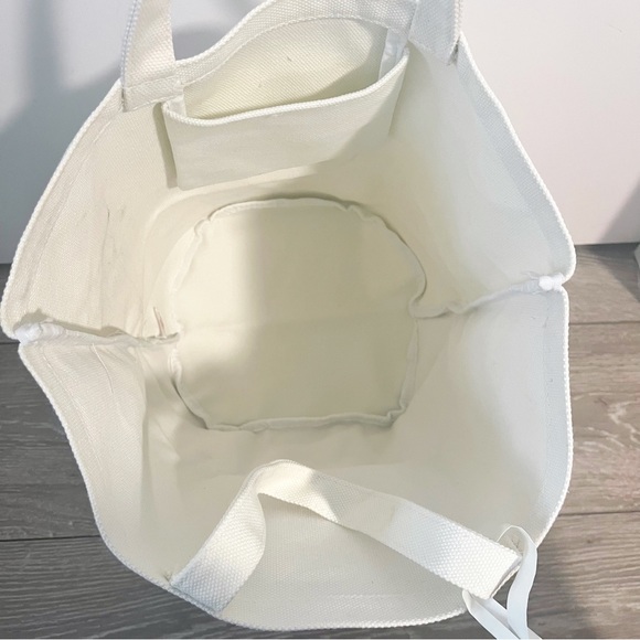 Chanel Beauty Tote Bag - Picture 4 of 11